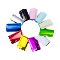Sachets en aluminium brillants colorés personnalisés en gros, thermoscellables, anti-odeur, petits sacs plats pour l'emballage de collations