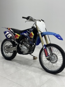 Moto tout-terrain <span class=keywords><strong>KTM</strong></span>, moteur monocylindre puissant, haute garde au sol, véhicule CBU complet pour l'aventure en jungle et dans le désert - Product Image 4