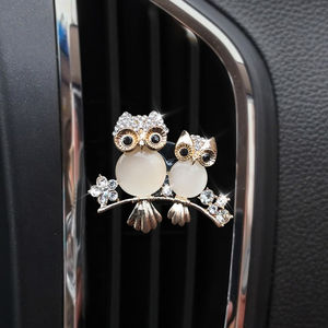 Ambientador de coche con diseño de búho de diamantes brillantes para rejilla de ventilación, difusor de fragancia sólido para coche - Product Image 4