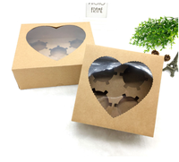 Boîte à gâteau carrée en papier kraft fabriquée sur mesure, utilisant des matériaux recyclés pour les fenêtres, pour l'emballage alimentaire