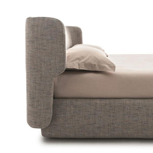 Villas & Mansions Lit doux personnalisé Mobilier de chambre à coucher Mobilier de lit king size - Product Image 3