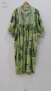 Robe en gaze de coton à imprimé bloc, imprimé animal, col profond, style bohème, robe d'été légère, vêtements de plage, fabrication artisanale indienne - Product Image 4