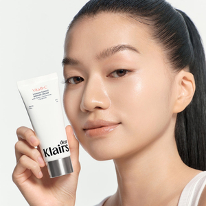 ครีมบำรุงผิวหน้าสูตรเข้มข้น ช่วยเสริมสร้างเกราะป้องกันผิว ด้วยแพนทีนอล 5% และไนอะซินาไมด์ เพื่อผิวกระจ่างใสและชุ่มชื้นล้ำลึก 50 มล. - Product Image 3