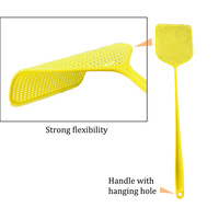 4 packs de tapettes à mouches manuelles en plastique à long manche, tapettes à mouches manuelles, grandes tapettes à insectes qui fonctionnent pour l'intérieur et l'extérieur.