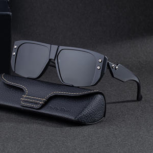 Lunettes de soleil polarisées Polo Haus à monture carrée pour hommes, noires, verres TAC UV400, monture en plastique et métal, protection solaire extérieure - Product Image 1