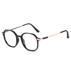 Lunettes Photochromiques Anti-Rayonnement pour Femmes Hommes, Lunettes d'Ordinateur Anti-Lumière Bleue, Lunettes de Soleil Anti-UV pour Femmes - Product Image 5