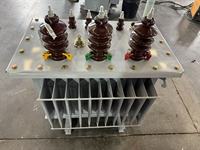Transformateur de distribution triphasé immergé dans l'huile haute tension 2500 kVA, 50 Hz, AC 400 V, 11 kV, 50 kVA