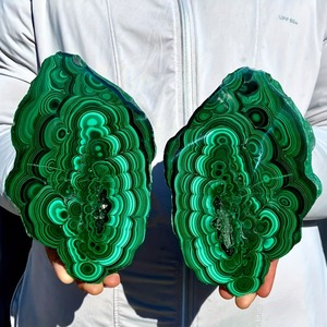 500-600g Pierres Naturelles Souvenirs Artisanat en Pierre Supports de Gravure Laser Grande Plaque de Cristal de Malachite - Product Image 5