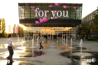 Écran LED transparent d'usine de Shenzhen, NOUVEAU, film LED transparent, 95% de transparence, écran LED pour la publicité, écran LED transparent