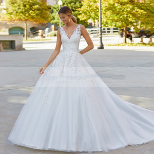 Wedding Dress V-Neck Sleeveless Princess Ball Gown Tulle Floor Length Backless Long Robe White - Product Image 1