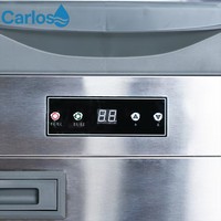 Machine à glaçons cubiques premium refroidie par air, produisant des glaçons cristallins solides pour les opérations de pubs et de salons de thé.