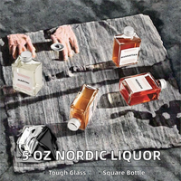 Bouteille de liqueur vide en verre carré nordique de 5 OZ pour rhum, whisky, vodka, spiritueux avec bouchon à vis pour liqueur, whisky