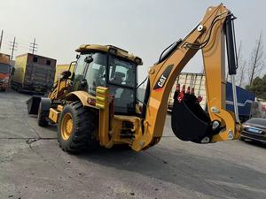 Retroexcavadora CAT 420 nueva, original de Caterpillar, modelo 420F2, con tracción en las cuatro ruedas, en venta. - Product Image 5