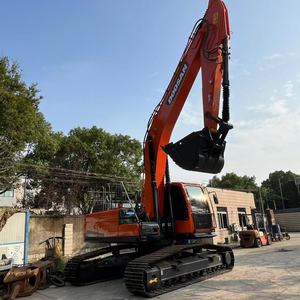 Excavatrice d'occasion DOOSAN 300-9C de haute qualité, modèle 2023, 30 tonnes, 90 % neuve, à bas prix, avec pompe et engrenages Kawasaki, fournie par la Corée - Product Image 6