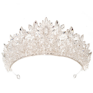 Vente en gros <span class=keywords><strong>de</strong></span> beauté baroque européenne américaine faite à la main pour reconstitution historique <span class=keywords><strong>de</strong></span> mariée couronne postiche en cristal <span class=keywords><strong>diadème</strong></span> <span class=keywords><strong>de</strong></span> <span class=keywords><strong>mariage</strong></span> en alliage anniversaires - Product Image 5