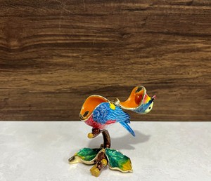 Artesanía Étnica: Pájaro de Latón en Rama para Diseño Moderno y Lujoso, Decoración Colgante para Interiores del Hogar - Product Image 6