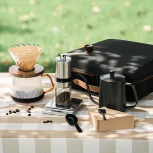 कॉफी बीन ग्राइंडर उपहार किट कॉफी के साथ सेट पर नए कॉफी उपकरण हैंडबैग