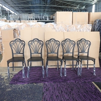 Chaises Charivari en plastique empilables pour fête de désherbage personnalisées