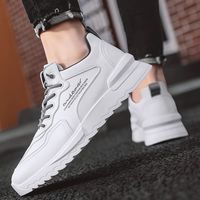 Chaussures de marche élégantes pour hommes, chaussures décontractées, polyvalentes et tendance, cuir durable, chaussures de skateboard personnalisées
