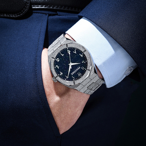 Montre à quartz givré pour hommes en alliage étanche logo personnalisé mode haute qualité chiffres arabes poussière d'étoile de luxe pour hommes - Product Image 5