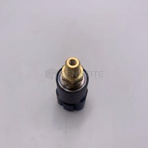เซ็นเซอร์วัดแรงดัน Senwitt รุ่น 20Y0621710 แบบเกลียวติดตั้ง สำหรับรถขุด PC200-6 6D95 6D102 - Product Image 3