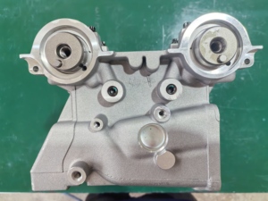 Kompletter Zylinderkopf 96395381 25181240 für Daewoo Lacetti 1.5L Chevrolet Optra 1.6L Motor teil, Hochwertiges Auto - Product Image 6