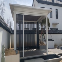 Véranda motorisée rétractable sur mesure avec toit en verre pliant pour piscine de villa