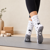 Chaussettes de yoga et de Pilates tendance pour femmes et filles, antidérapantes, pour le sport en intérieur, le fitness, l'entraînement au yoga et la danse