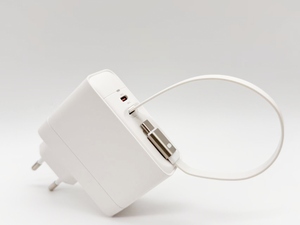 40W USB C Câble rétractable de type C <span class=keywords><strong>Chargeur</strong></span> de voyage double port (GaN3) pour <span class=keywords><strong>MacBook</strong></span> PD Charge rapide <span class=keywords><strong>Chargeur</strong></span> mural pliable pour ordinateur portable - Product Image 3