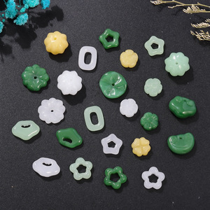 Colgante de imitación de jade de vidrio con formas mixtas para hacer pulseras, accesorios de joyería DIY, tratamiento perlado, origen Yiwu, primavera - Product Image 2