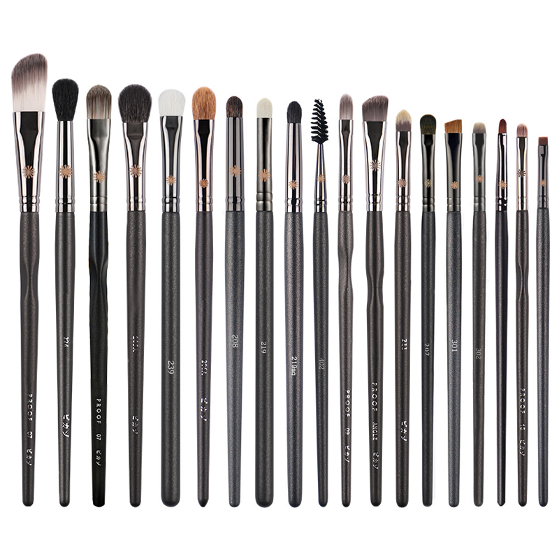 19 eye shadow brushes