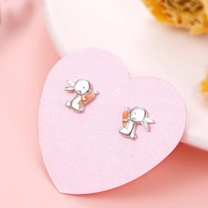 Orecchini a perno con coniglio e carota per donna, design simpatico a forma di animale, accessori per l'orecchio da indossare tutti i giorni - Product Image 6