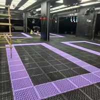 Dalles de sol modulaires ignifuges en PP pour garage, revêtement de sol emboîtable pour concessionnaires automobiles, ateliers et salles d'exposition
