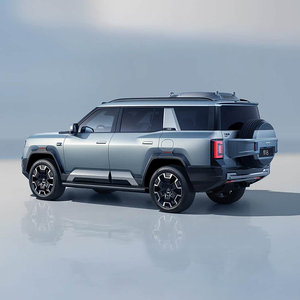 BYD Fórmula Leopard 8 SUV Híbrido Enchufable de Lujo, Recién Llegado, 1.5T AWD, Transmisión Manual, Interior Oscuro, Motor Turbo, R16, ACC, Volante a la Izquierda - Product Image 4