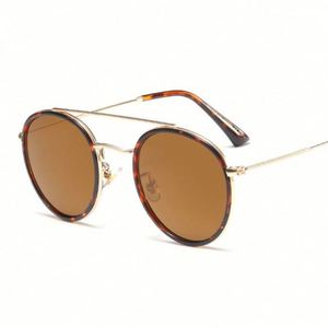 Gafas de Sol Redondas Clásicas Vintage con Logotipo Personalizado de Moda 2021, Gafas de Sol Degradadas para Mujer - Product Image 3