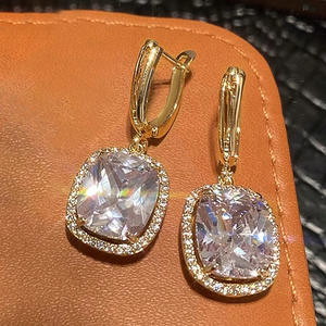 Boucles d'oreilles pendantes en or blanc E3902, serties de cristaux et de strass, monture géométrique, bijoux de mariage classiques pour femmes - Product Image 5