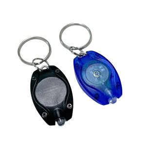 LED llavero linterna Mini LED llavero <span class=keywords><strong>Luz</strong></span> Portátil Ultra brillante batería alimentado llavero antorcha - Product Image 4