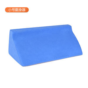 Almohada triangular azul para soporte lumbar, cojín de esponja de alta densidad para el cuidado de la espalda, uso en masajes y fitness - Product Image 2