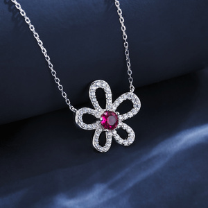Collar de Plata 925 con Rubí Cultivado, Brillante, con Forma de Flor, para Fiestas, Casual, Cumpleaños, Regalo para Niñas, Sorpresa - Product Image 2