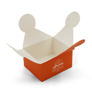 Boîte cadeau en papier avec logo personnalisé avec fermeture de pétale de fleur | Emballage pliable de luxe pour boulangerie, café, faveurs de mariage, petits cadeaux - Product Image 3