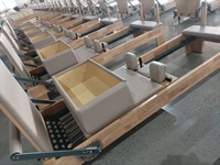 Tables de Pilates Reformer Professionnelles Haut de Gamme en Bois de Chêne pour la Maison et les Salles de Sport Commerciales