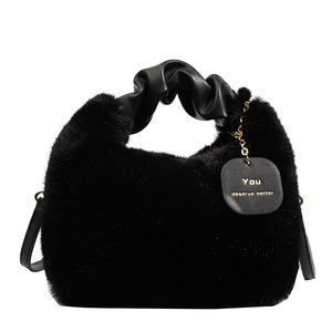 <span class=keywords><strong>Borsa</strong></span> a <span class=keywords><strong>Tracolla</strong></span> Invernale <span class=keywords><strong>Rossa</strong></span> da Donna 2025 con Design Fatato, Chiusura a Cerniera, a Forma di Cintura - Product Image 5