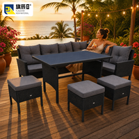 Ensemble de salon de jardin 5 pièces en rotin PE, canapé sectionnel en forme de L, table rectangulaire, 3 ottomanes, couleur anthracite