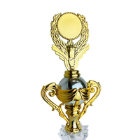 Nuevo trofeo creativo rojo azul premios de plástico tapa de flor redonda Base dorada trofeo en blanco personalizado trofeo de Canto de baile mundial