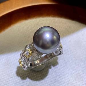 แหวนเงินแท้ S925 สไตล์ฝรั่งเศส ลายดอกเดซี่ ขนาด 11-12 มม. ดีไซน์ปากแหวนปรับได้ ประดับมุกสีเทาแพลตตินัมทรงหัวใจ บรรจุกล่องของขวัญ - Product Image 1