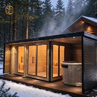 Ruang Mandi Luar Ruangan Mewah Cedar dengan Kombinasi Sauna, Kamar Mandi dan Sauna dengan Tungku Kayu
