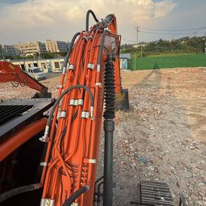 Excavadora Usada Doosan DX225LCA con Rompedor, Tubería, Acoplador Rápido, Pulgar Hidráulico para Demolición, Excavación de Zanjas y Trabajos Pesados - Product Image 5