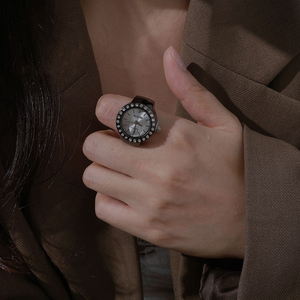 Anillo <span class=keywords><strong>de</strong></span> <span class=keywords><strong>Reloj</strong></span> Digital Minimalista Real <span class=keywords><strong>de</strong></span> Cuarzo para Dedo, Todos los <span class=keywords><strong>Tipos</strong></span>, Chapado en Pintura Negra, Regalo <span class=keywords><strong>de</strong></span> Moda Personalizable - Product Image 3
