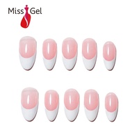 Lot de 32 faux ongles classiques à presser, style French Manucure, en gel souple, forme amande, finition brillante, couleur rose nude, couverture complète
