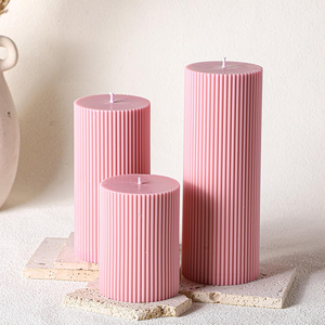 Velas <span class=keywords><strong>de</strong></span> pilar acanaladas <span class=keywords><strong>de</strong></span> diferentes alturas con aroma a fresia, <span class=keywords><strong>de</strong></span> cera <span class=keywords><strong>de</strong></span> soja, para bodas, dormitorios, cumpleaños y San Valentín - Product Image 6